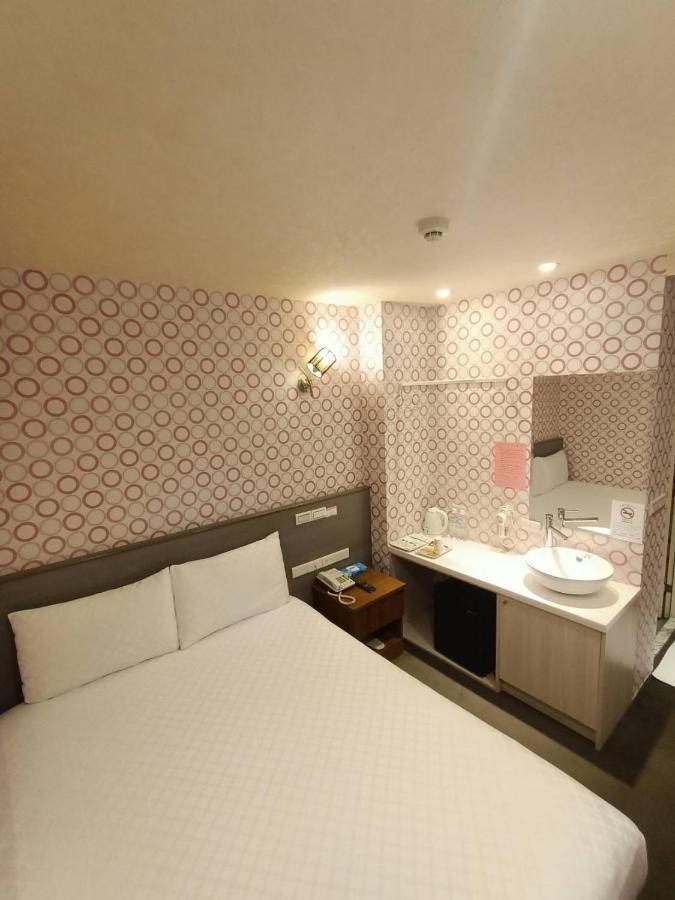 Taiwan Seven Days Boutique Hotel ไทเป ภายนอก รูปภาพ