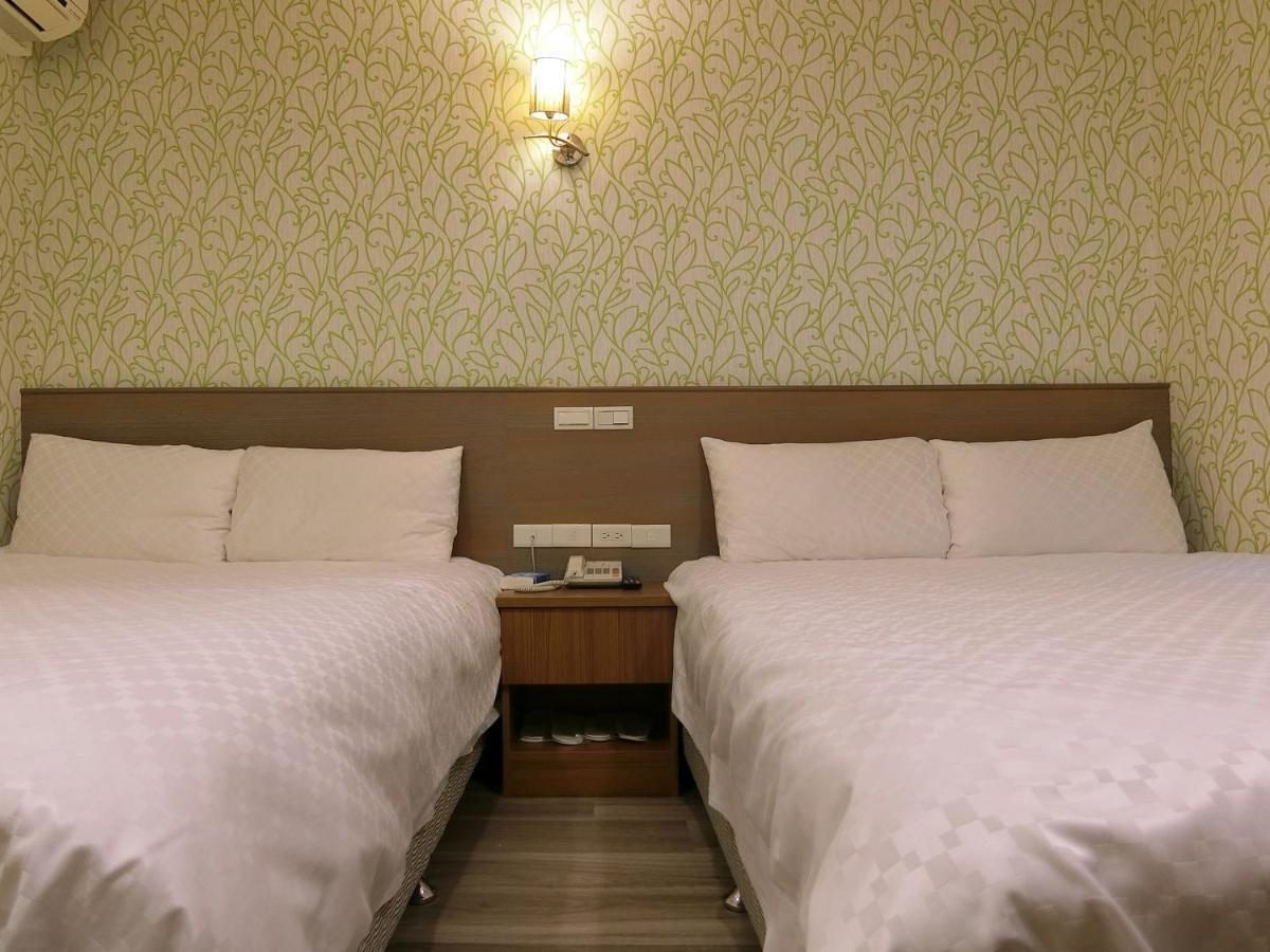 Taiwan Seven Days Boutique Hotel ไทเป ภายนอก รูปภาพ
