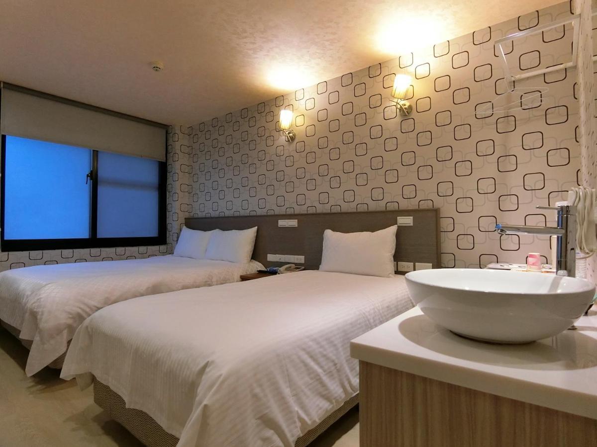 Taiwan Seven Days Boutique Hotel ไทเป ภายนอก รูปภาพ