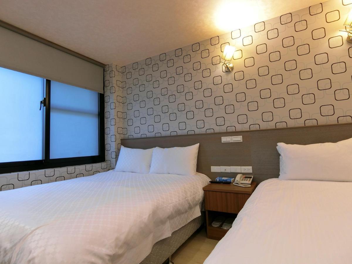 Taiwan Seven Days Boutique Hotel ไทเป ภายนอก รูปภาพ